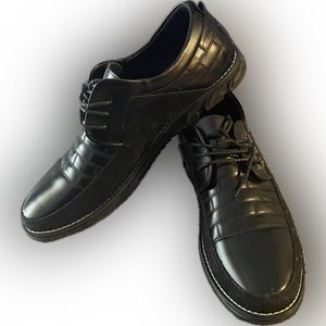 Black Mens casual dress shoes, Size 13